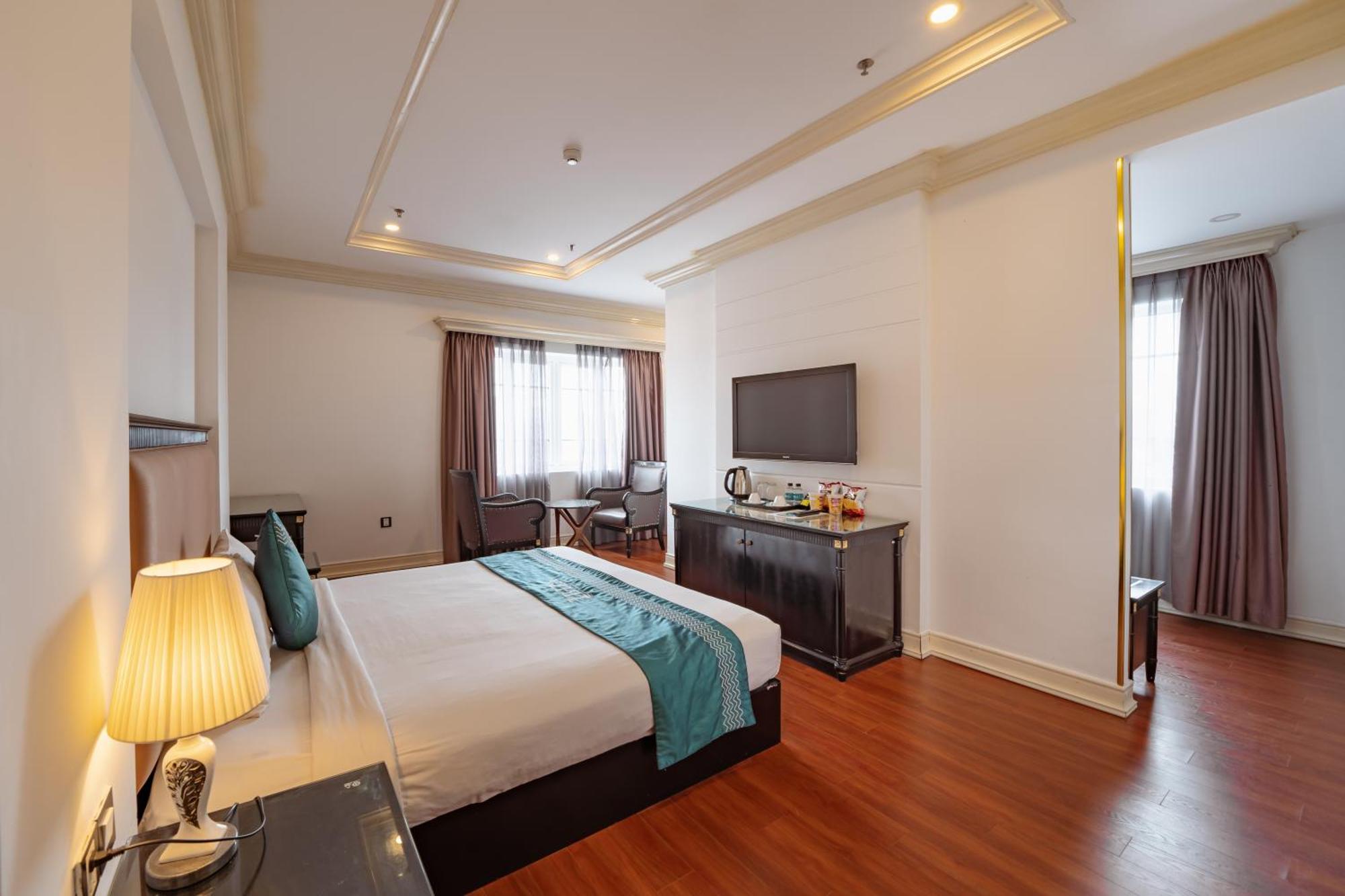 Ibiza Riverfront Da Nang Hotel Powered By Aston Exterior foto